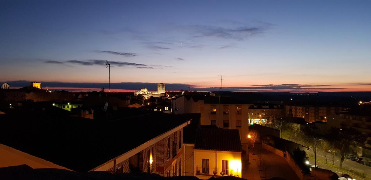 Apartamentos La Muralla ซามอรา ภายนอก รูปภาพ